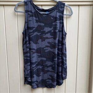 Old Navy luxe camo tank women's medium black